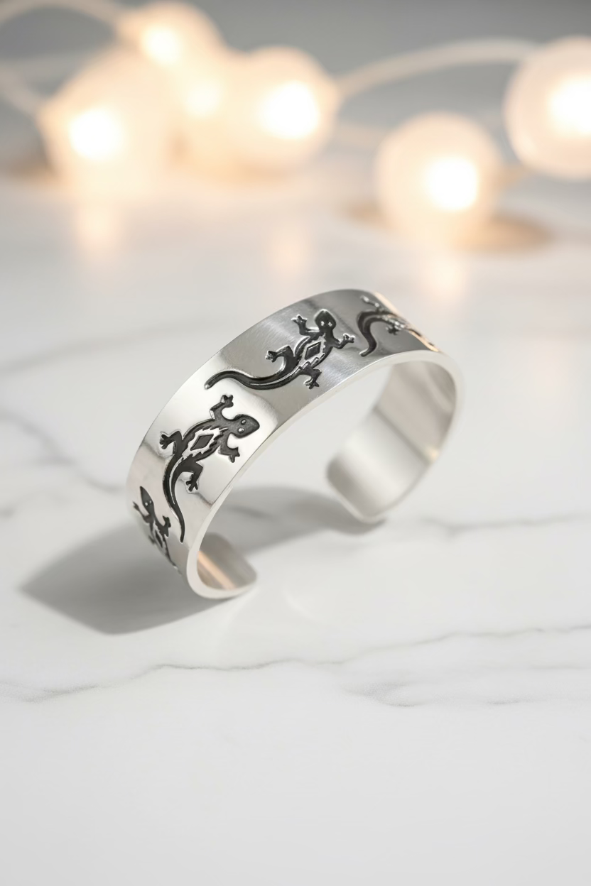 Aluminum cuff with lizard stamp